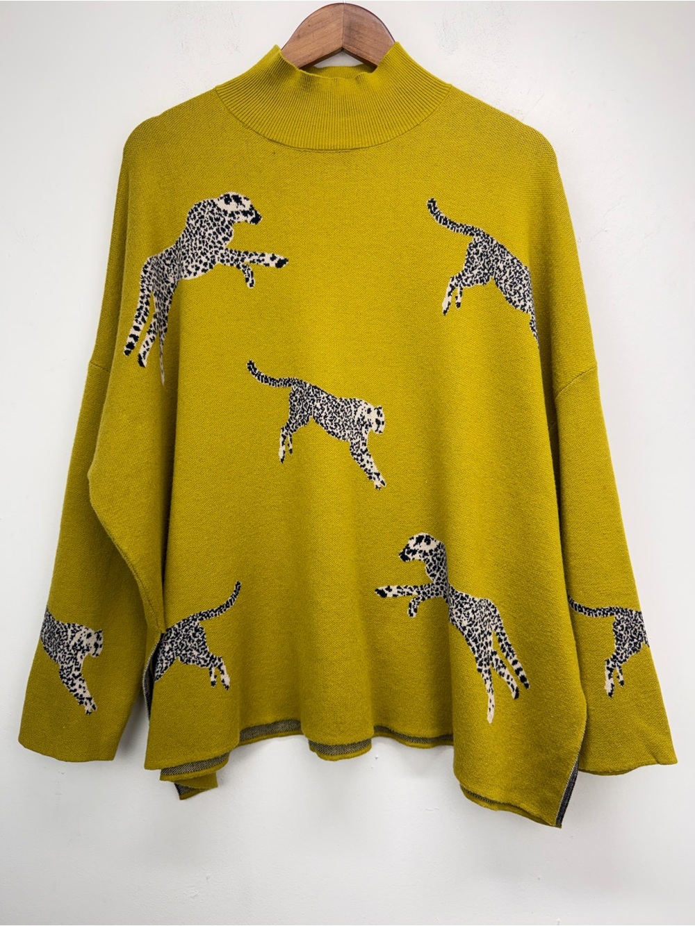 Ali Miles size XL Green Cheetah Jacquard Print Mock Neck Long Sleeve Sweater